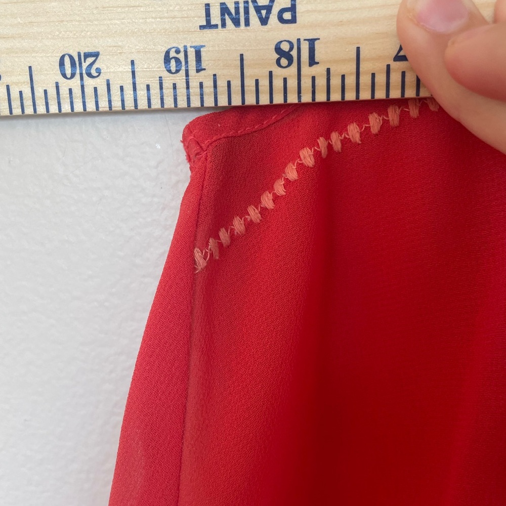 GB Embroidered Red Colorful Cropped Sleeveless Blouse Size Large - Picture 9 of 9